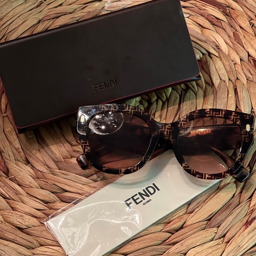 FENDI Havana Sunglasses